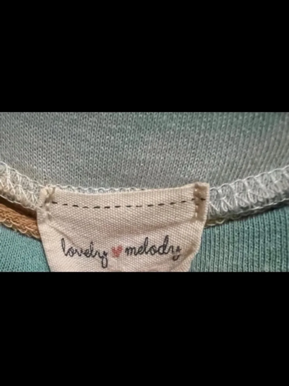 Lovely Melody Boutique Blouse - Picture 6 of 7